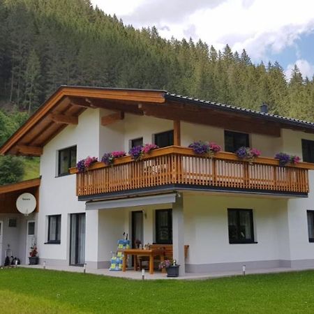 Апартаменты Haus Blickfang Нойштифт-им-Штубайталь Экстерьер фото
